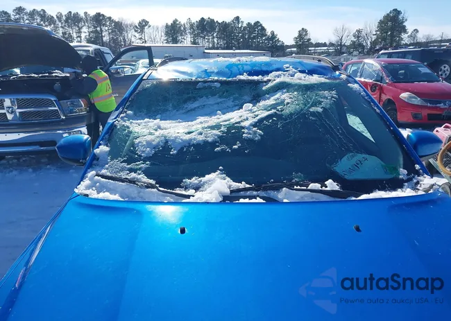 3C4NJDBB8JT150094: 44201094