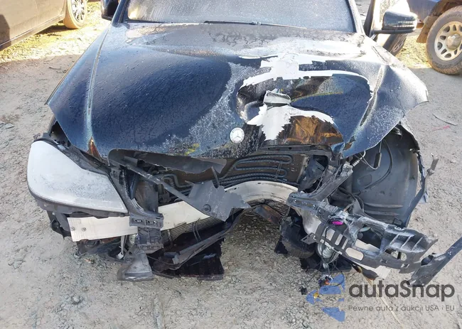 WDDGF4HB3CR216232: 44201097