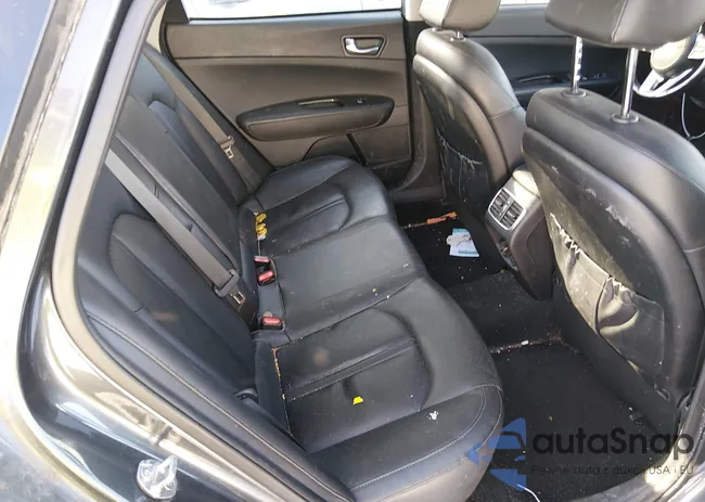 5XXGU4L18KG377434: 44201107