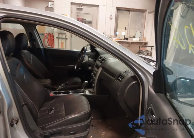 3MEHM0JAXAR613306: 44201206