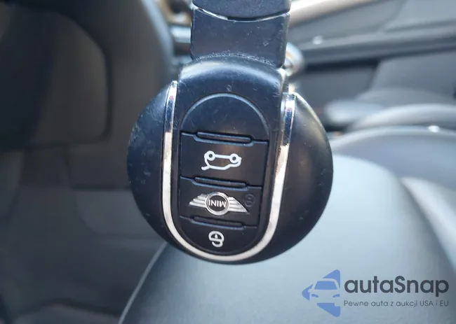 WMZYT5C37J3E61759: 44201281