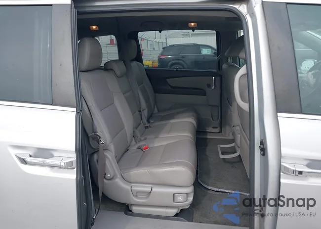 5FNRL5H6XEB009575: 44201301