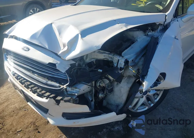 3FA6P0HD2ER147270: 44201323