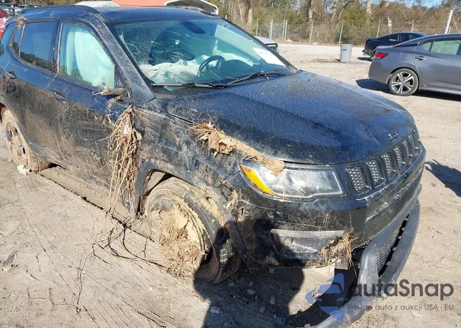 3C4NJDBB1JT479381: 44201375