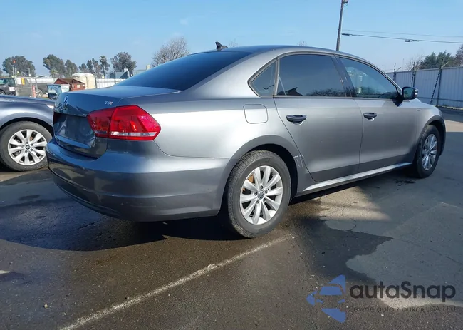 1VWAT7A32FC050528: 44202434