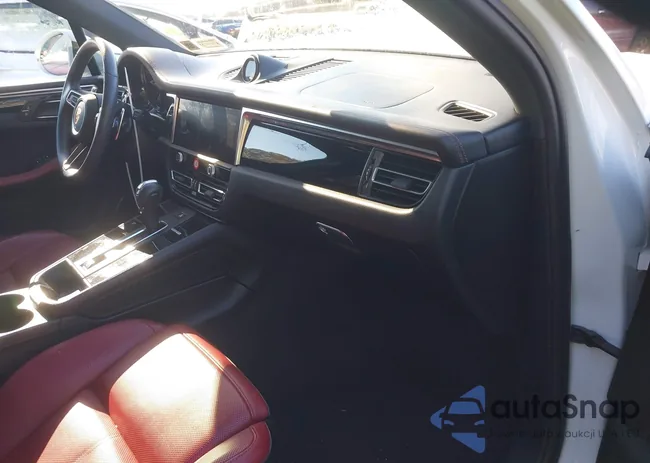 WP1AA2A55SLB00375: 44202658