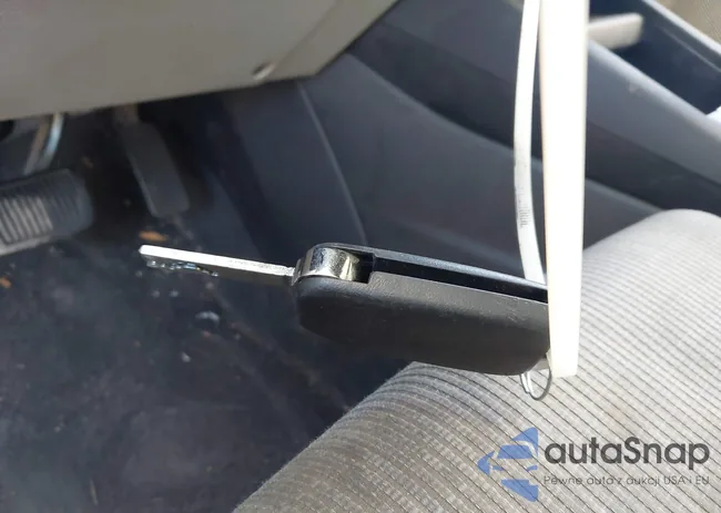 3KPF24AD7LE170025: 44202716