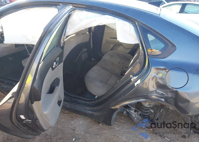 3KPF24AD7LE170025: 44202716