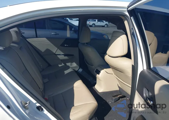 1HGCR3F95FA018220: 44202753