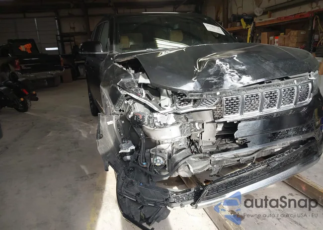 1C4SJVGJ2NS132321: 44202766