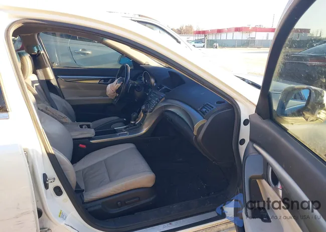 19UUA9F58AA002548: 44202785