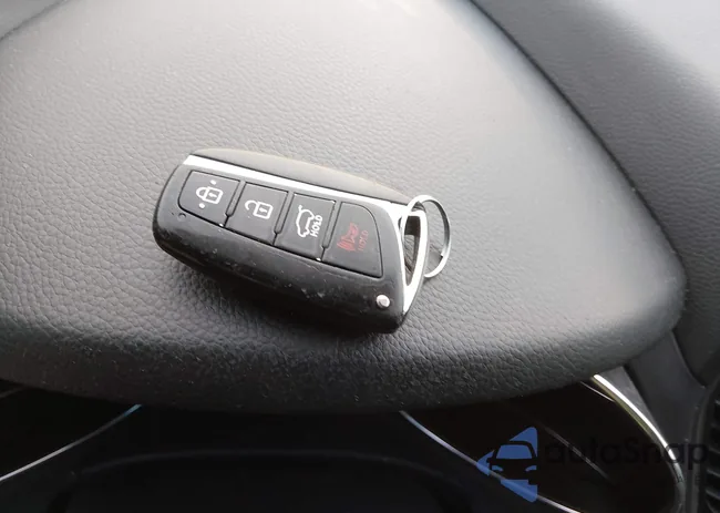 5XYZU3LA9EG205996: 44202856