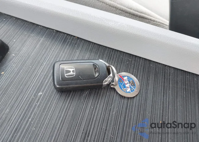 5FNYF6H13JB031070: 44202862