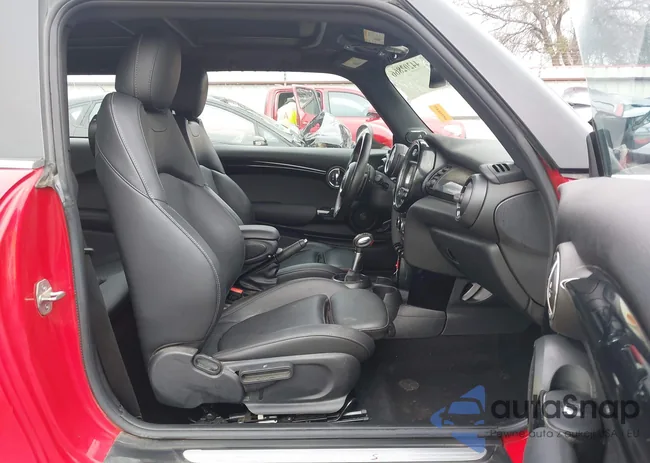 WMWXP7C58K2A49934: 44202866