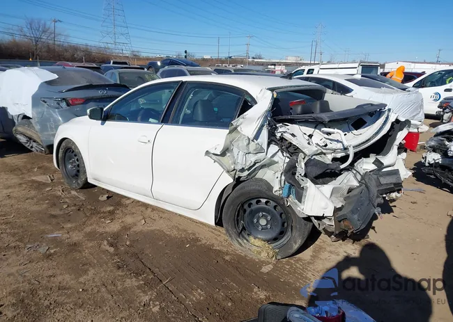 3VWD17AJ2EM390955: 44202962