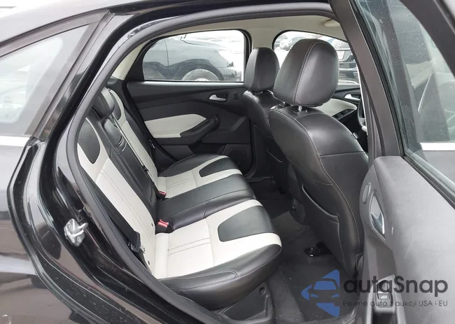 1FADP3J23DL334239: 44202983