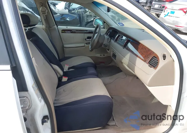 1LNHM82W8YY901892: 44202047