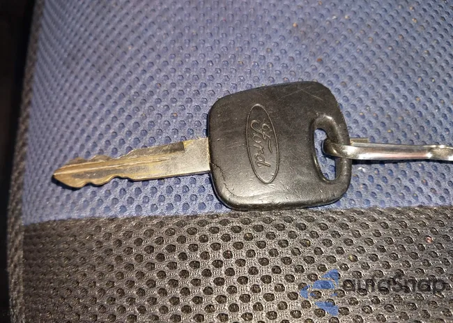 1FTYR14V2XTA08775: 44202053