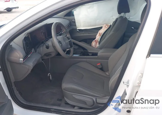 KMHLS4DG0SU879576: 44202152