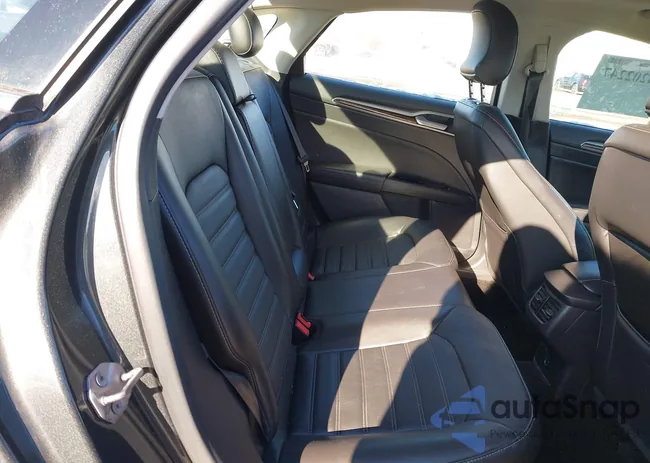 3FA6P0HD2FR202446: 44202247