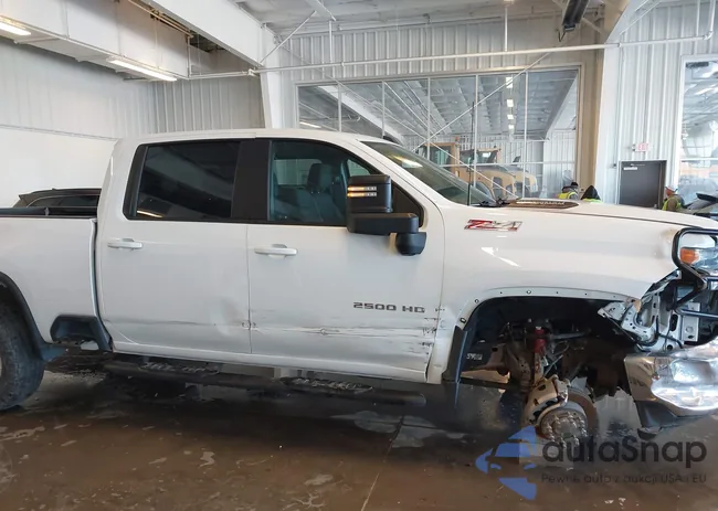 2GC1YNEY9P1731033: 44202324