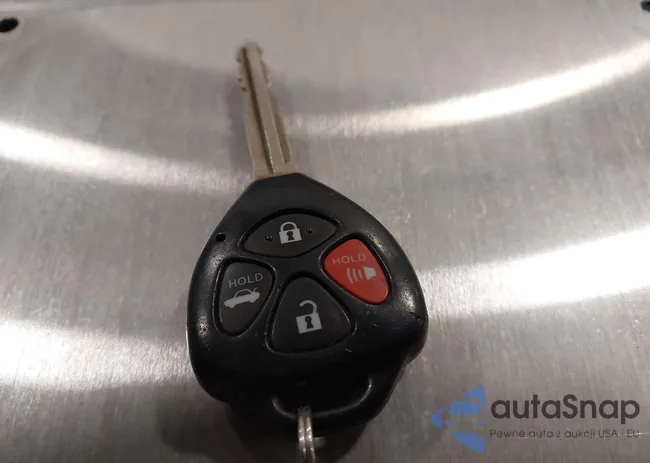 2T1BU4EE8BC703251: 44202356