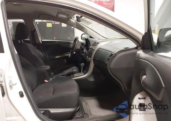 2T1BU4EE8BC703251: 44202356