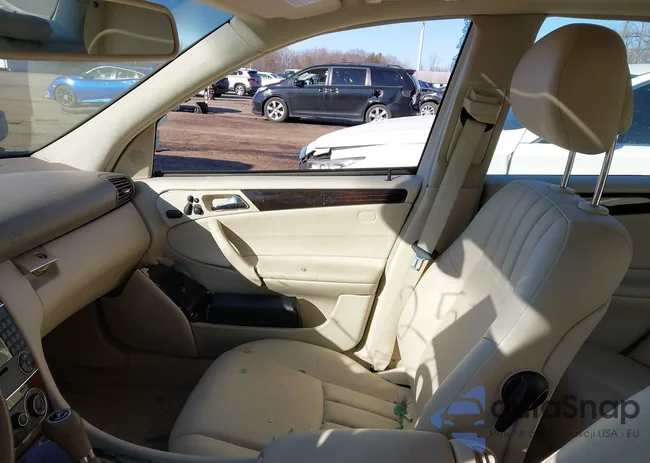 WDBRF92H67F889227: 44203399