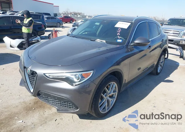 ZASFAKBN0J7B85842: 44203411