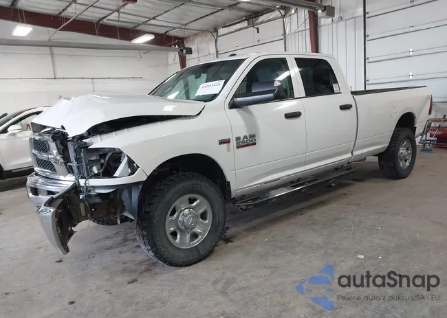 3C6UR5HJ9EG272204: 44203428