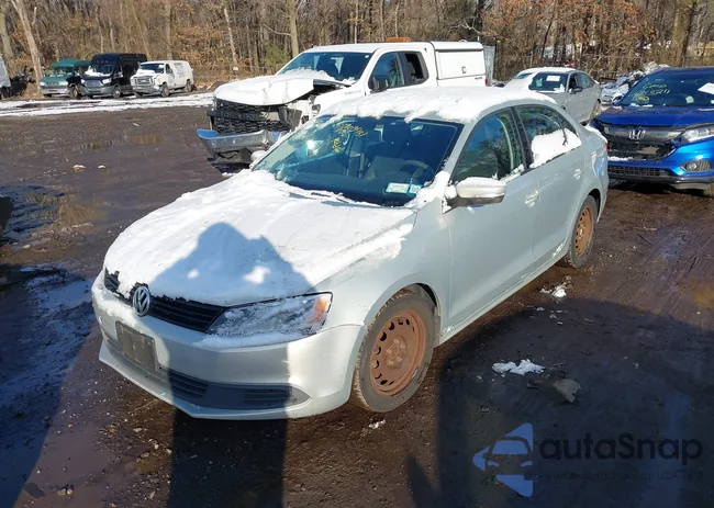 3VWDZ7AJXBM311584: 44203481