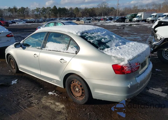 3VWDZ7AJXBM311584: 44203481