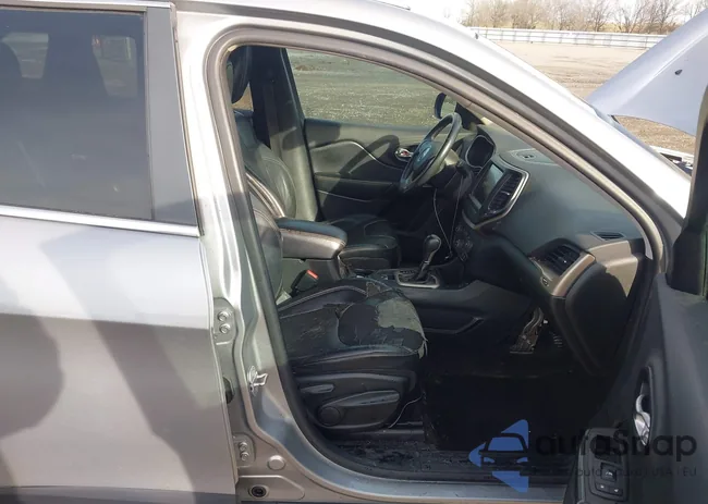 1C4PJLDS1FW506726: 44203548