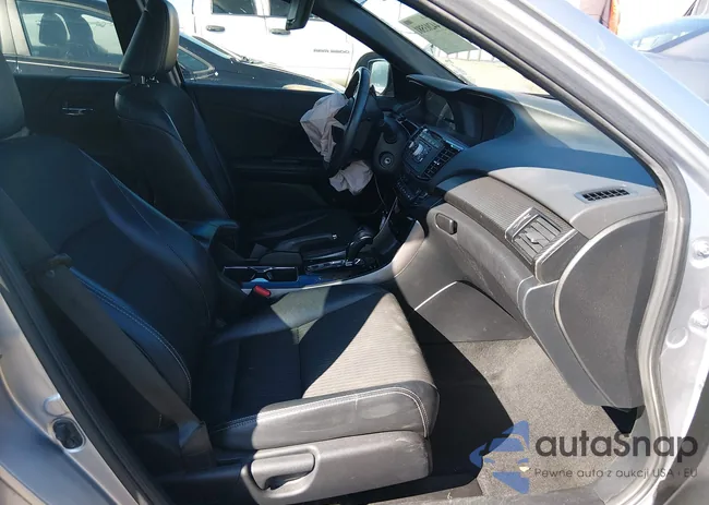 1HGCR2F50GA142209: 44203581