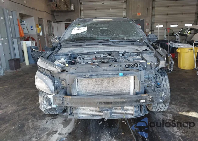 KM8K3CA34NU853653: 44203592