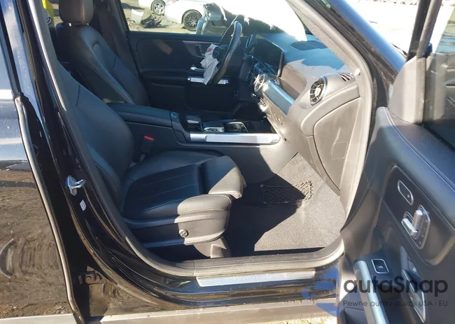 W1N4M4HB2LW024913: 44203658