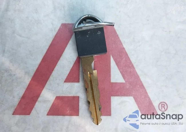 JN1CV7AR3HM680987: 44203699