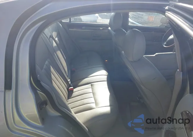 1LNHM82W93Y653757: 44203720