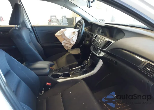 1HGCR2F52FA072968: 44203757