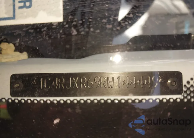 1C4RJXR69RW144449: 44203765