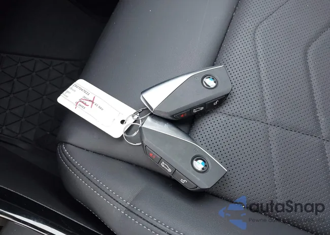 WBX73EF05P5X43358: 44203782