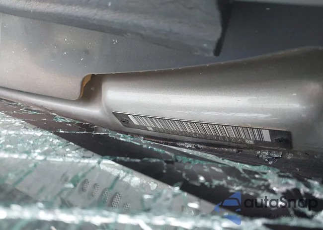 1G1ZS51F86F296482: 44203815