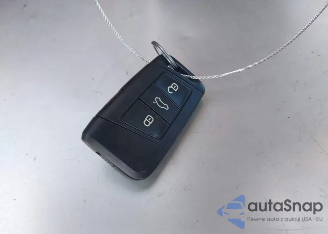 3VVDX7B28PM360677: 44203866