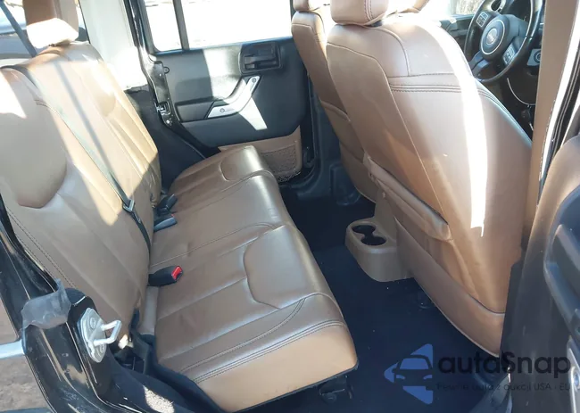 1C4BJWFG6FL769414: 44203896