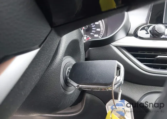 3KPF24AD9RE750031: 44203908