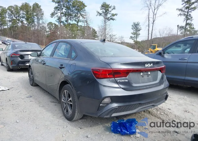 3KPF24AD9RE750031: 44203908