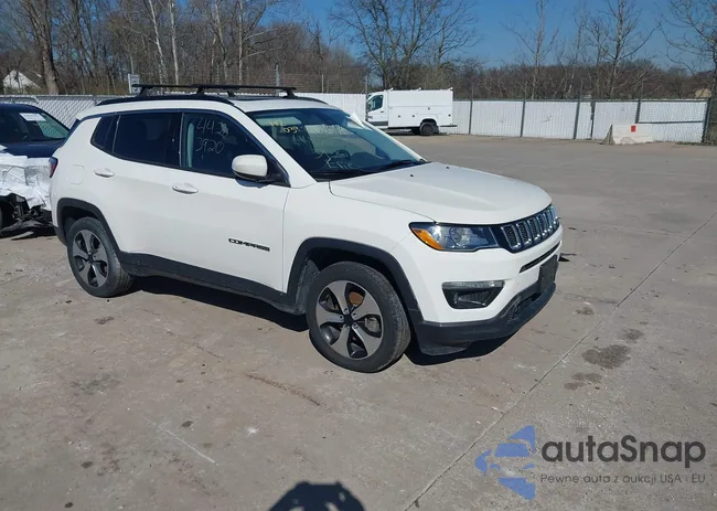 3C4NJDBB1LT251982: 44203920