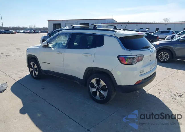 3C4NJDBB1LT251982: 44203920