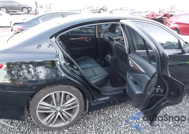 JN1AV7AR3EM700979: 44203940