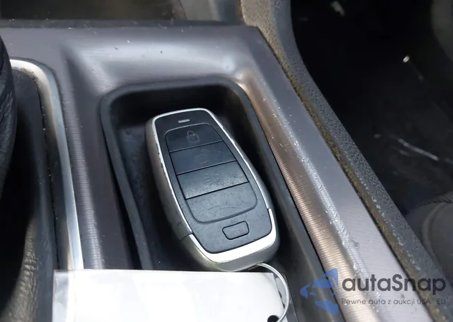 2C3CDXBG0KH696317: 44203952